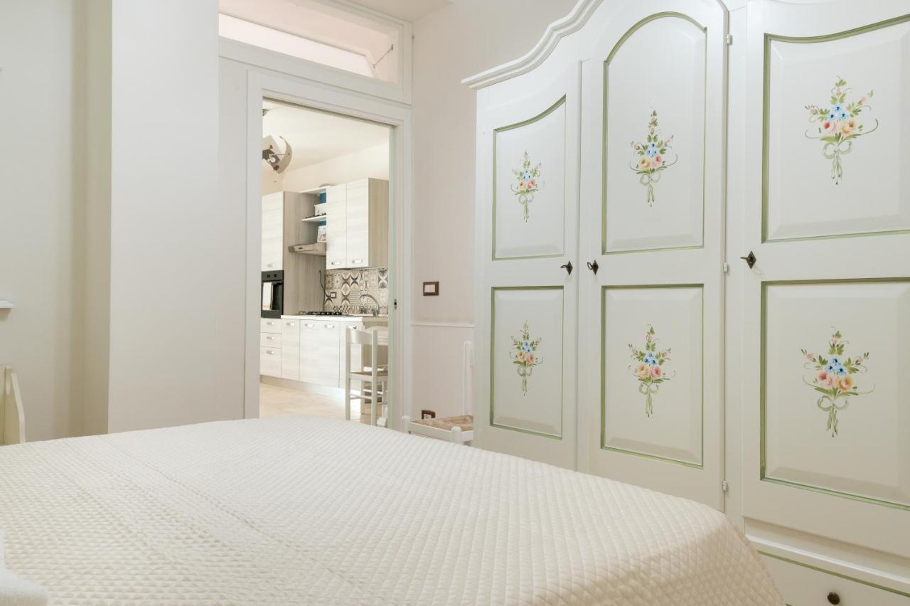 Appartamento Gardenia In Villa Mariella 奥斯图尼 外观 照片
